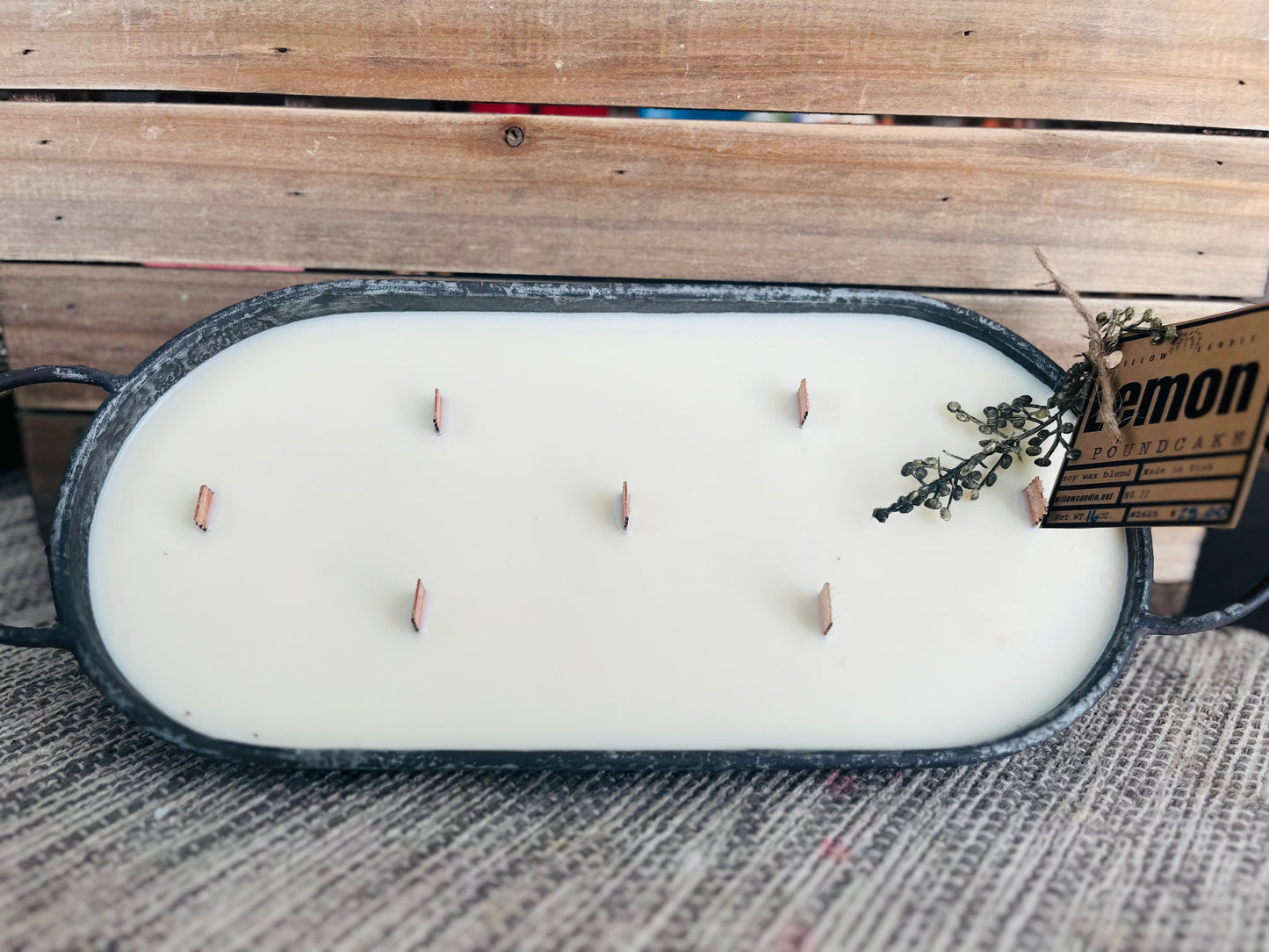Metal 7 wick soy candle, Lemon Poundcake