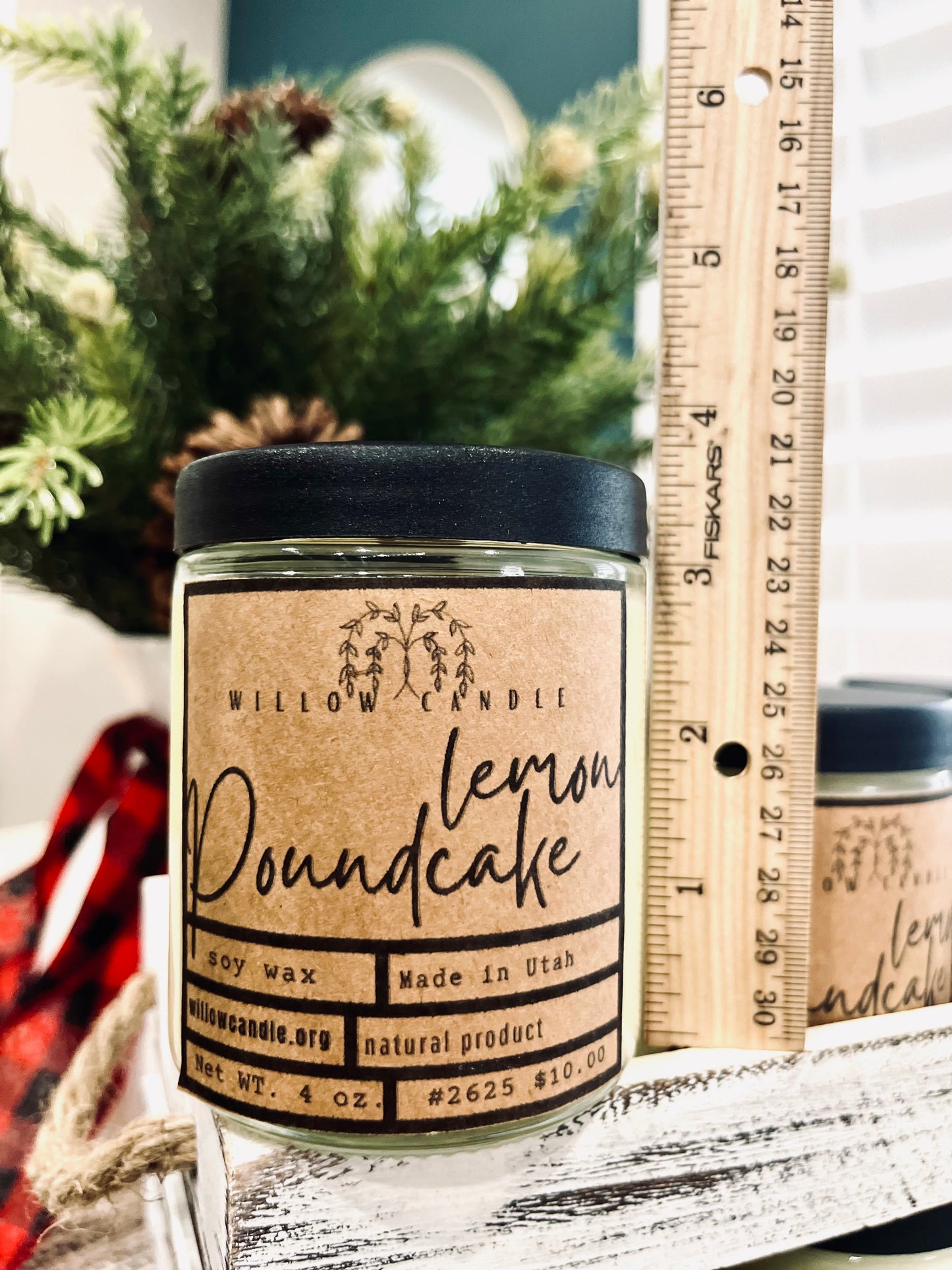 8 oz Lemon Poundcake soy wax candle with wood wick