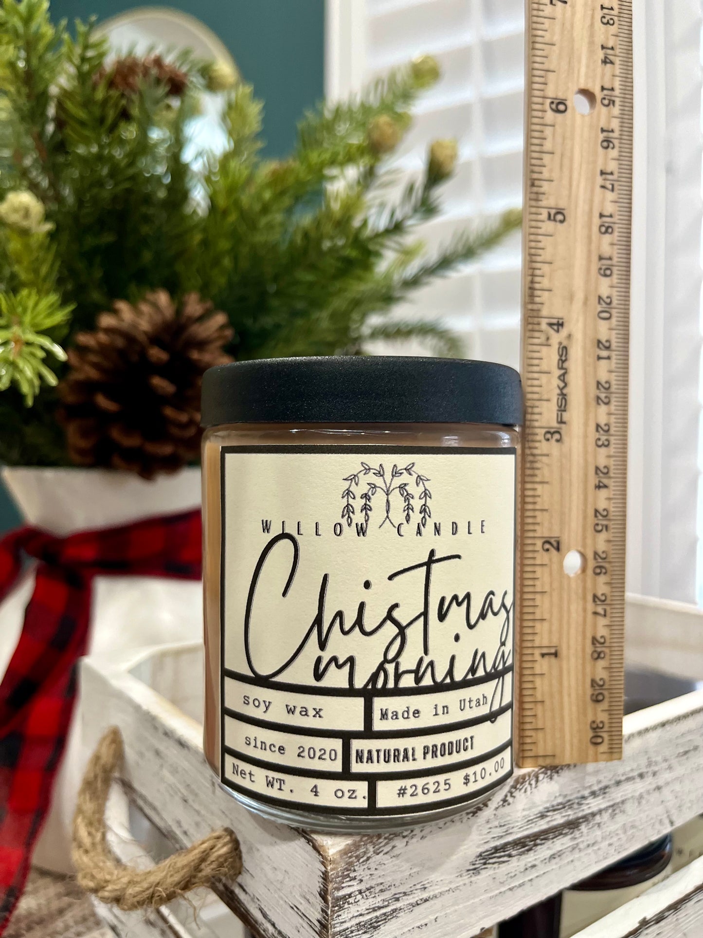 8 oz Christmas morning soy wax candle with wood wick