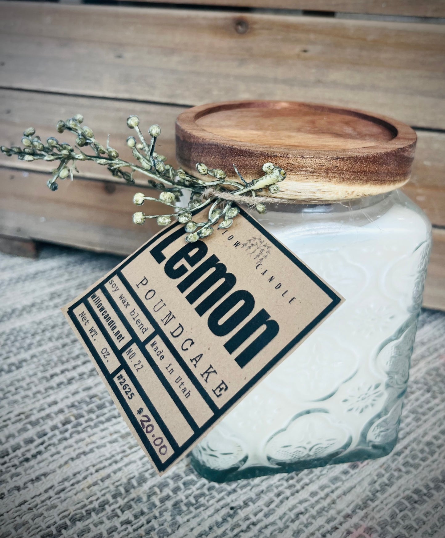 Lemmon poundcake soy wax wood wick candle